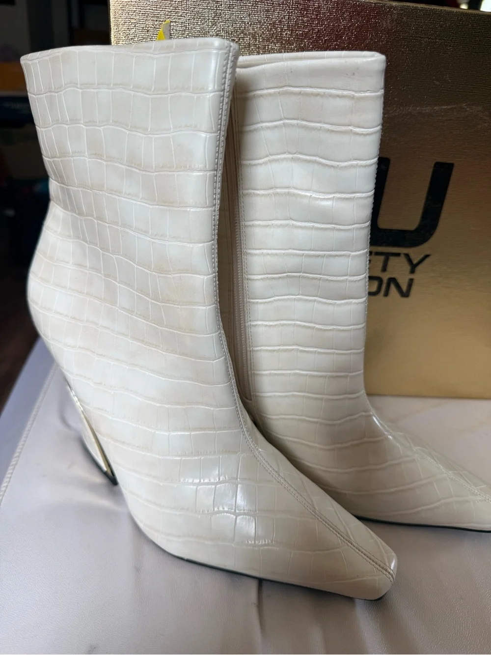 Croc-Embossed White Pointed Toe Ankle Booties